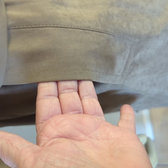 London Fog Vintage Trench Coat - Picture 4 of 15